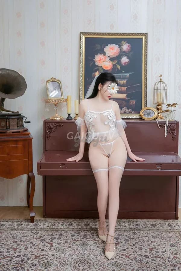 Hàng Long Biên: NGỌC ÁNH XINH DÂM PHỤC VỤ VUI VẺ NHƯ NY giá 300k 3