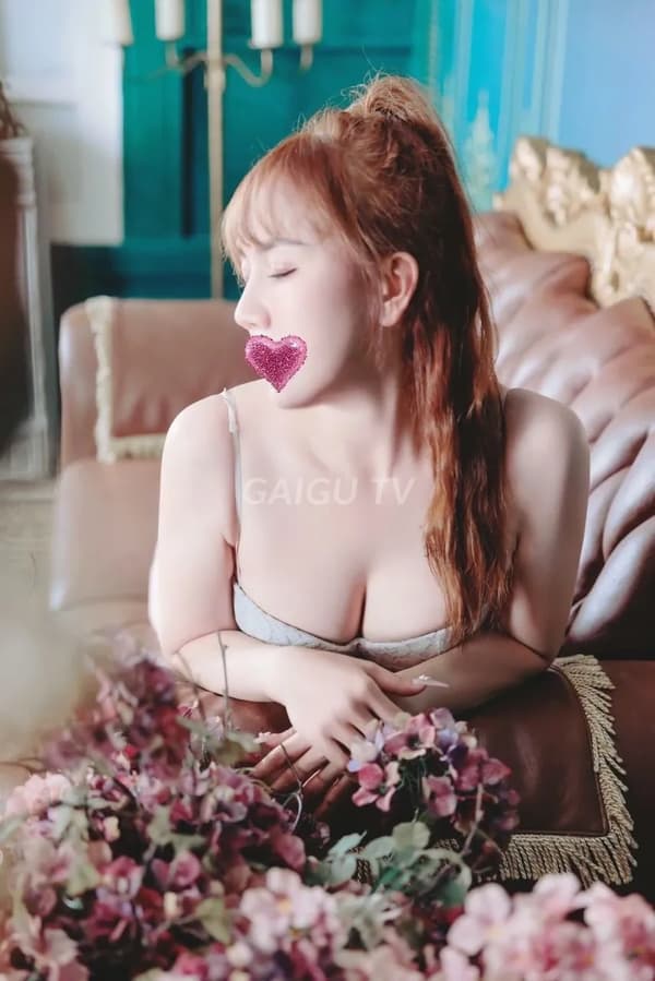 Khả Ngân GỢI CẢM QUYẾN RŨ, LÀM TÌNH 500k Long Thành – Hôn vú · HJ · 36 tuổi 3