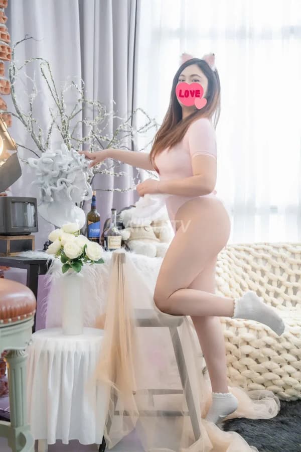Chubby V I dáng người chuẩn phục vụ nhiệt tình như người yêu 12