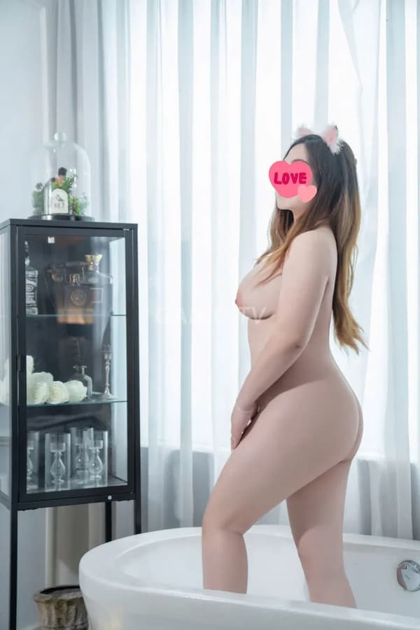 Chubby V I dáng người chuẩn phục vụ nhiệt tình như người yêu 14