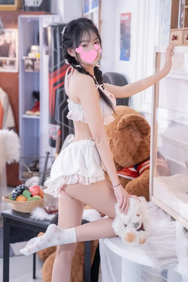 Linh Lan bé 18 teen ngọt ngào Quận 9 chỉ 600k 14