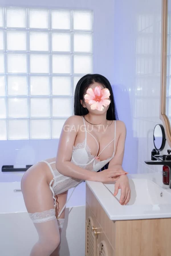 2K8 Bé Như Ý Gái Non Body Sexy Vú Mông 1.300k Quận 8 – BJ · HJ · 18 tuổi 2