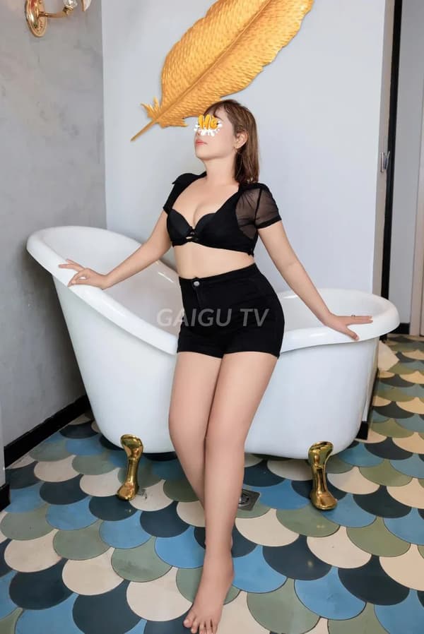 Hàng Quận 10: DÂM NỮ KIM NGÂN CỰC NGON CỰC DÂM LÀM giá 300k 11