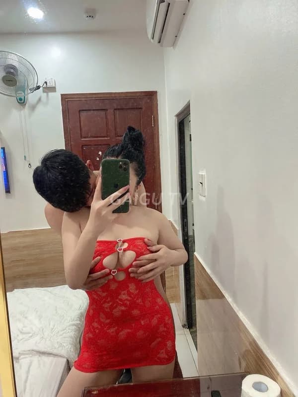 Da trắng mịn dáng cong quyến rũ Khánh Ngân nhiệt tình như người yêu 7