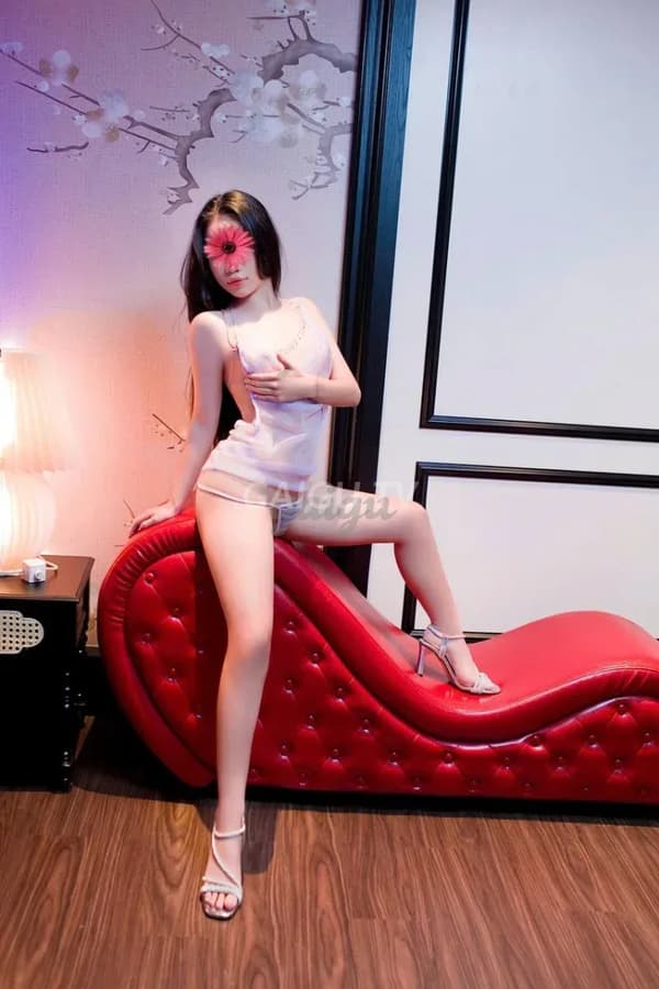 QUỲNH ANH Long Biên – 700k/shot 15