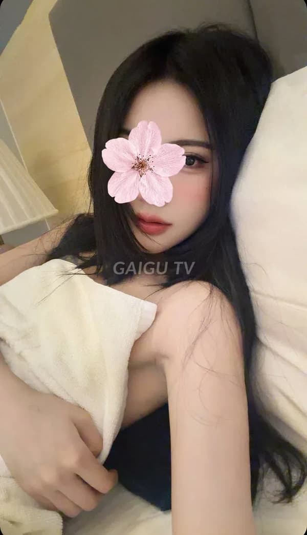 Dáng ngon da thơm ngực to mông mẩy Sở Nhiên 2