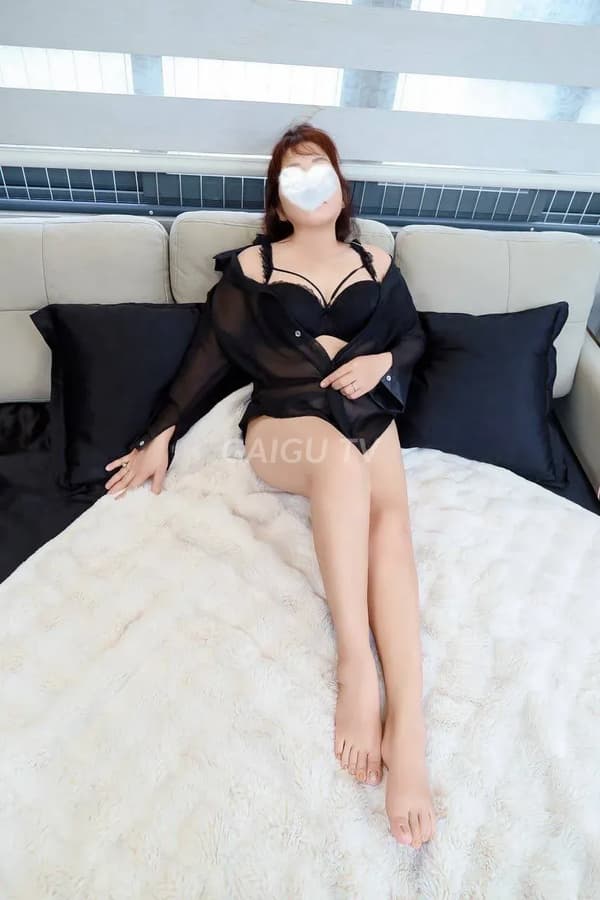 V I ngực căng eo nhỏ phục vụ nhẹ nhàng như người yêu 5