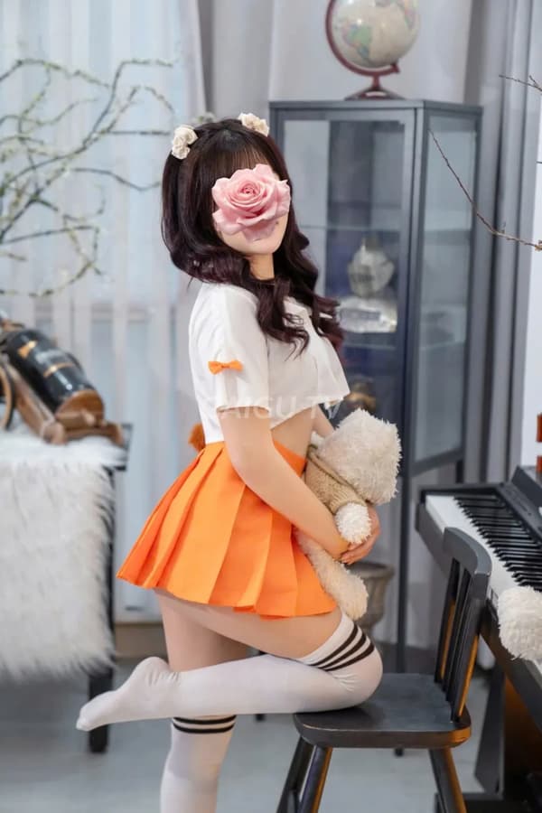 Gái non mặt búng ra sữa vú to mông chắc Nhã Đan chiều khách nhiệt tình 3