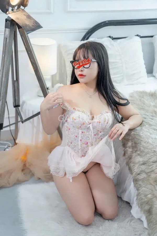 Gái gọi Tân Phú Kiều Mây 2k 400k 15