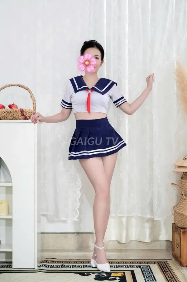 Băng Di xinh đẹp sắc sảo phục vụ dịu dàng nhẹ nhàng 12