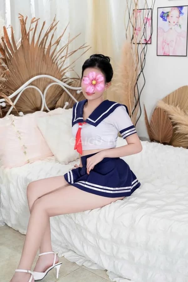 Băng Di xinh đẹp sắc sảo phục vụ dịu dàng nhẹ nhàng 15