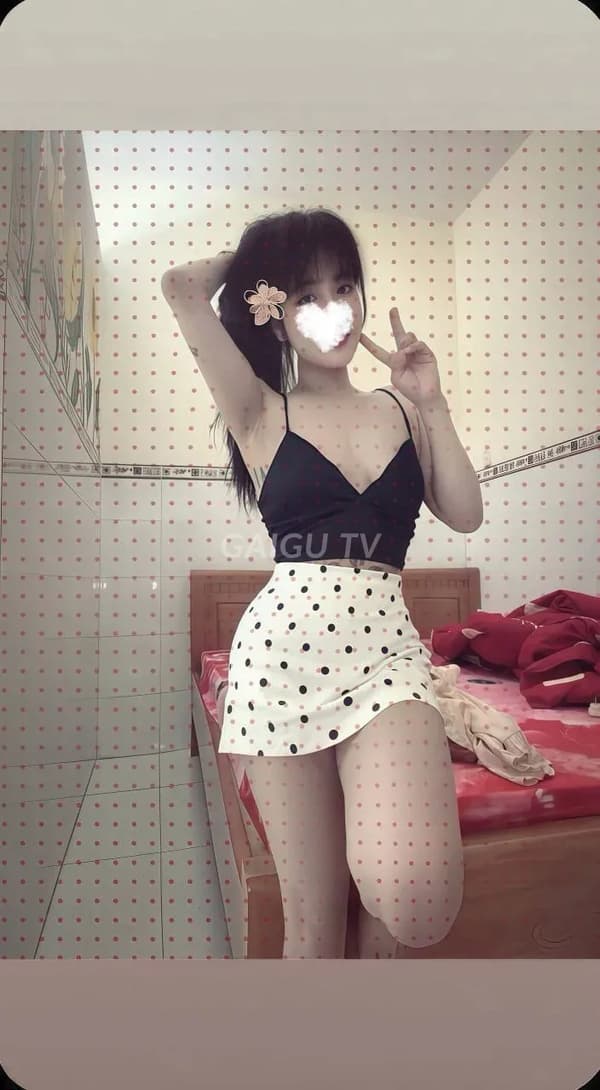 V I Bến Cát 400k, ngực to săn chắc mông cong doggy phê 1