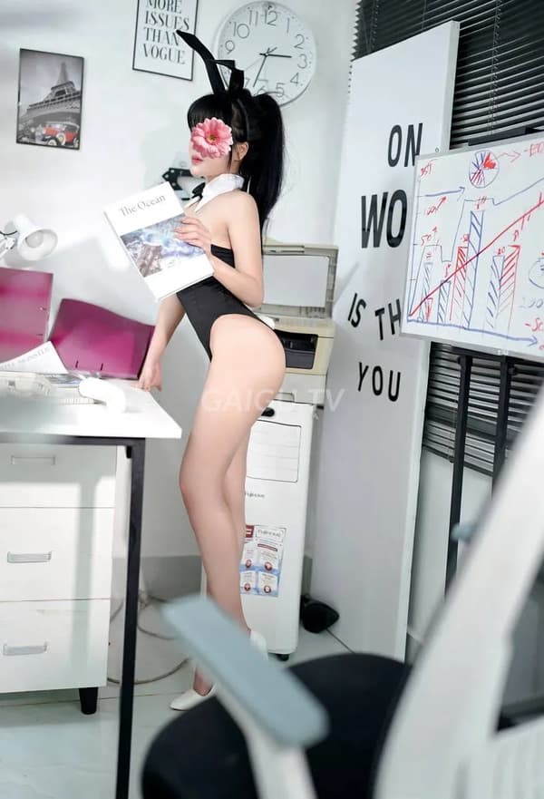 V I Bến Cát 400k, ngực to săn chắc mông cong doggy phê 5