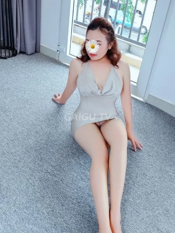Mỹ Tiền siêu dâm nhiệt tình chiều khách bao ngon 11