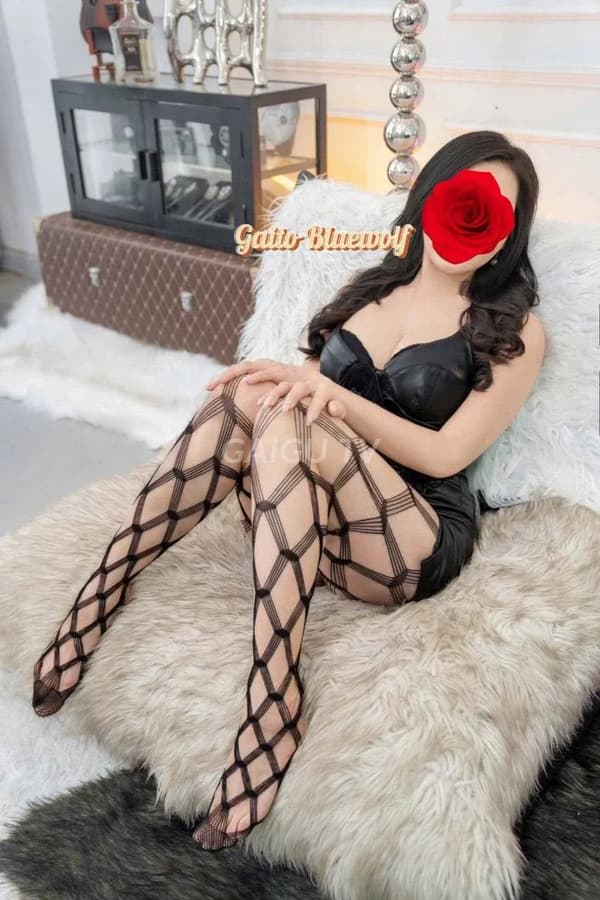 Nàng Kiều Quận 10 Sài Gòn 300k 7