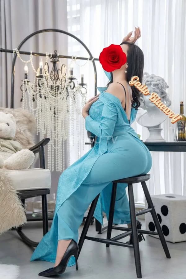 Nàng Kiều Quận 10 Sài Gòn 300k 9
