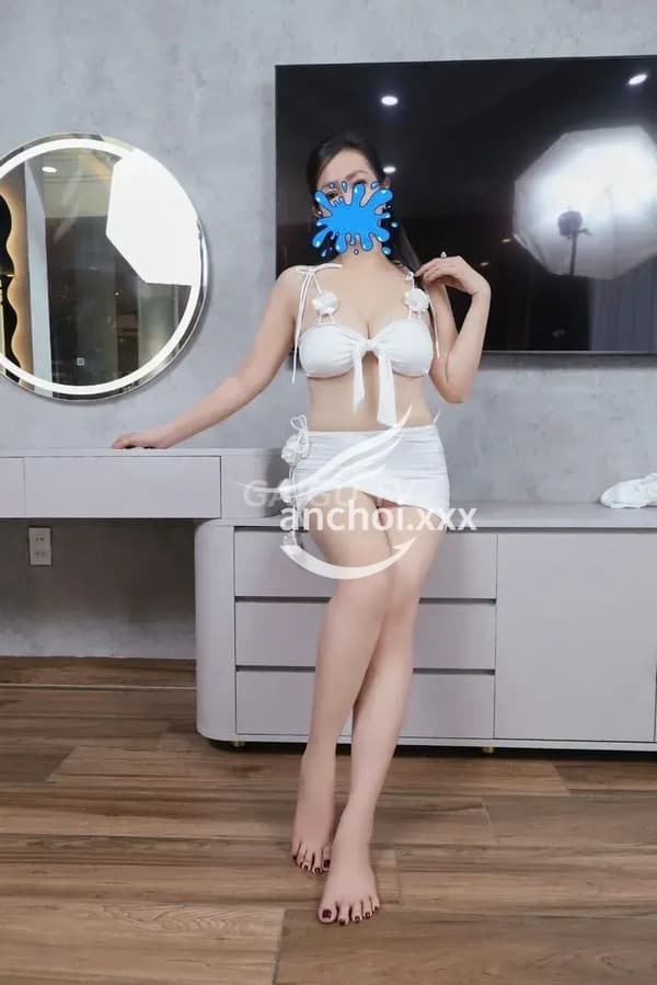 Hà Phương dáng thon vú vừa xinh mặt ưa nhìn nhiệt tình phục vụ 15
