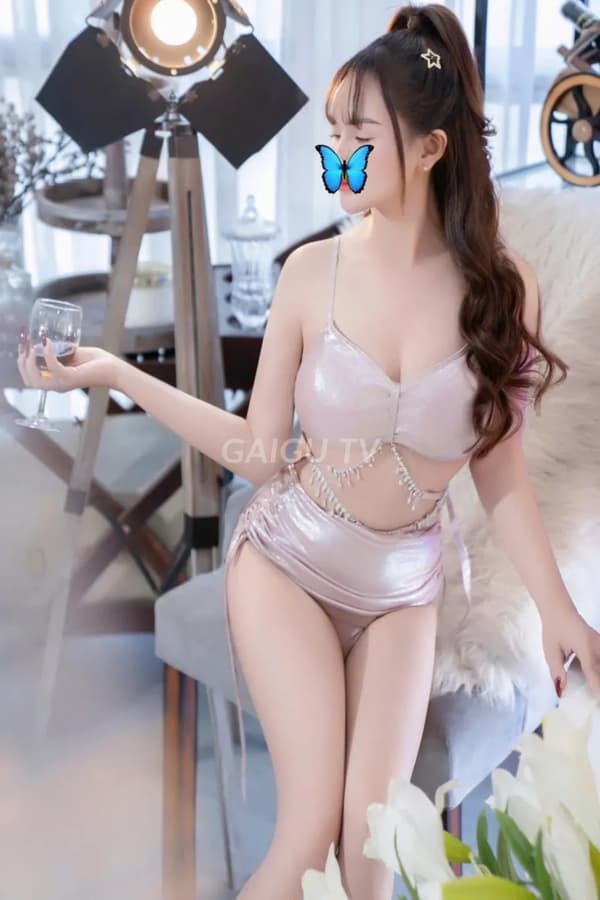Linh Lan Gò Vấp 400k dáng đẹp ngọt ngào 11