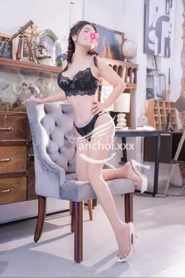 Xuka body nuột nà như mẫu JAV phục vụ nhiệt tình hết mình 7