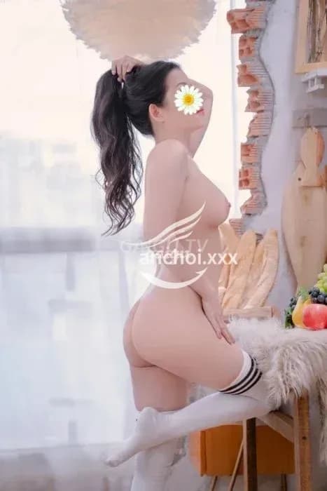 Như Quỳnh phục vụ nhiệt tình nhẹ nhàng 3
