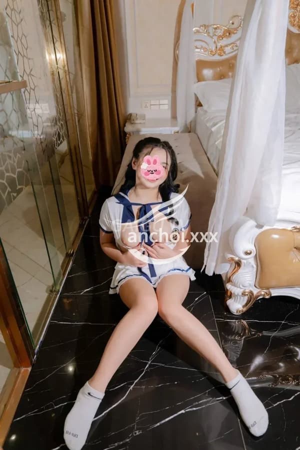 Thảo Linh xinh dâm đáng yêu mặt cute chiều khách nhiệt tình 20