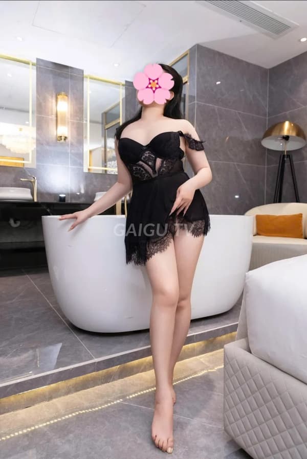 Phương Nhi 21t Nha Trang 400k cực ngon 9