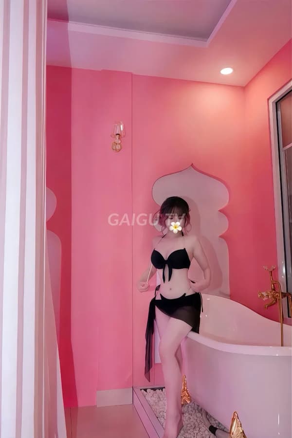 Phương Anh ngực thật dáng chuẩn phục vụ nhiệt tình 4