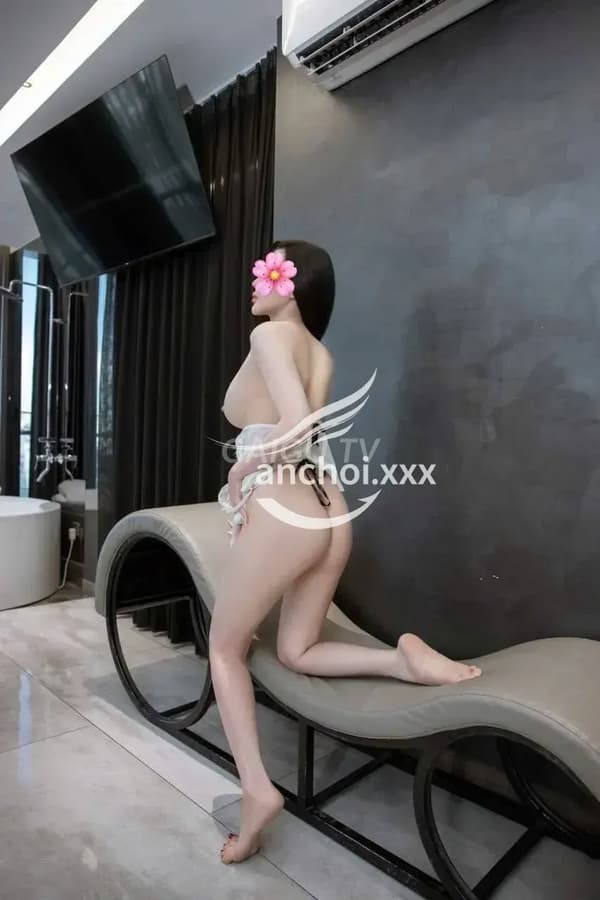 Tú Uyên dịu dàng như người yêu thật 3