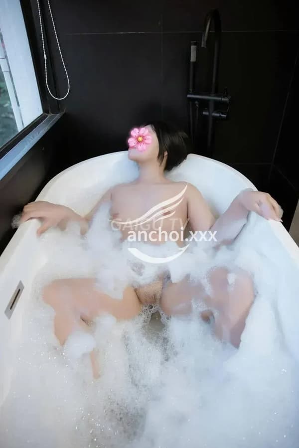 Kem Chuppy xinh dâm đãng body gợi cảm chiều khách như người yêu 3
