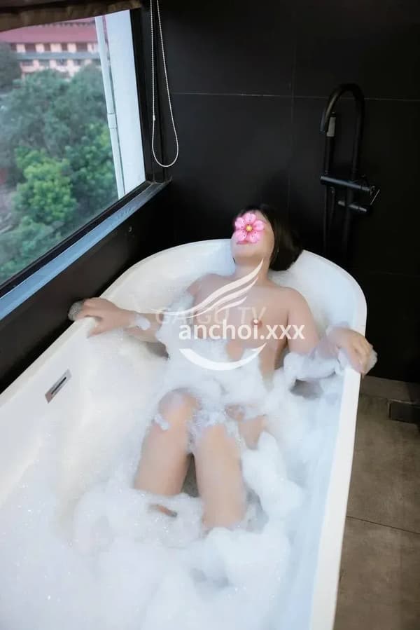 Kem Chuppy xinh dâm đãng body gợi cảm chiều khách như người yêu 11