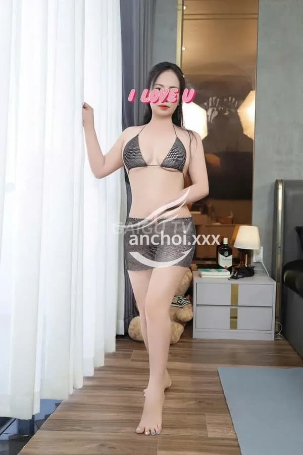 Trâm mông cong săn chắc phục vụ nhẹ nhàng 5