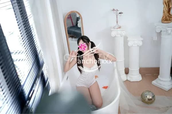 Thúy Quỳnh Dĩ An – 400k/shot 16
