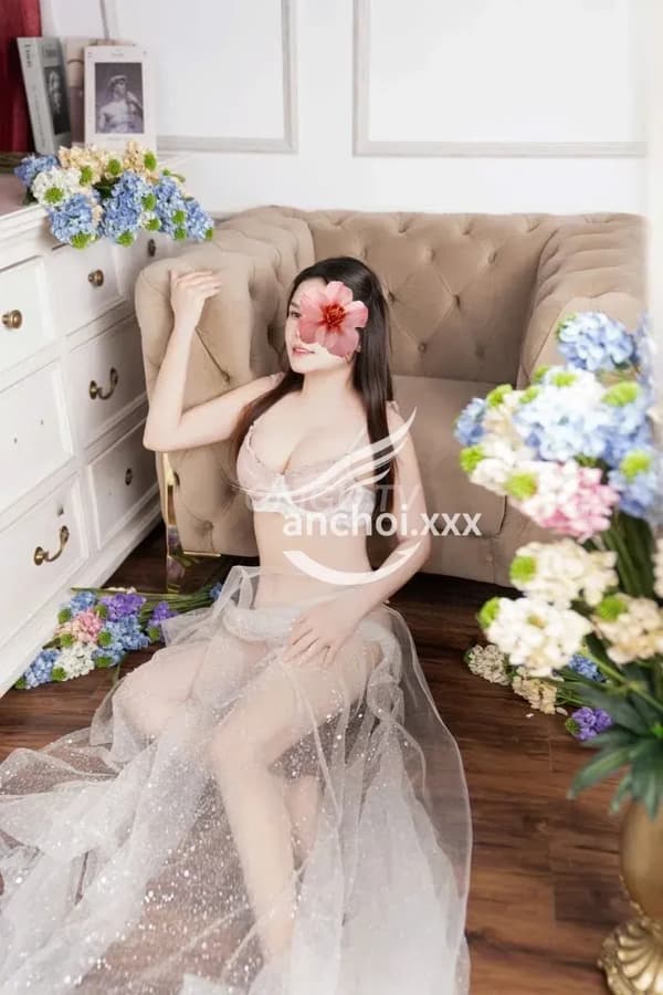 Bích Phương gương mặt sáng hồng duyên dáng dễ thương 16