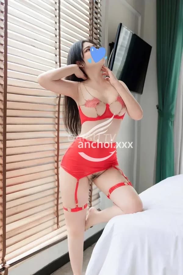 Siêu mẫu dễ thương dâm đãng chiều khách tình cảm Vy 11