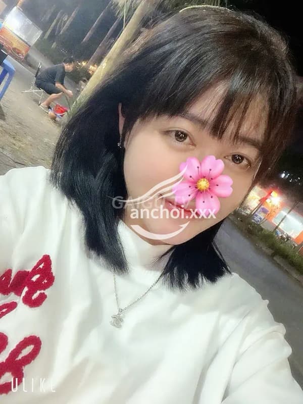 NGỌC ANH MÌNH DÂY XINH DÂM DA TRẮNG LÀM 400k Đà Lạt – BJ · C.I.A · 25 tuổi 2
