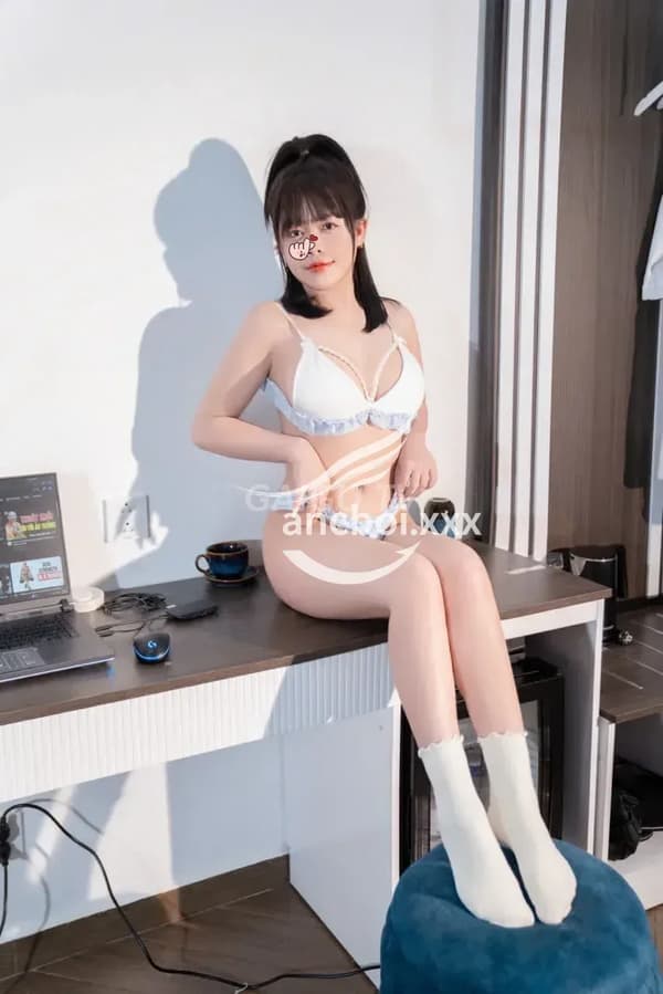 NGỌC ANH MÌNH DÂY XINH DÂM DA TRẮNG LÀM 400k Đà Lạt – BJ · C.I.A · 25 tuổi 10