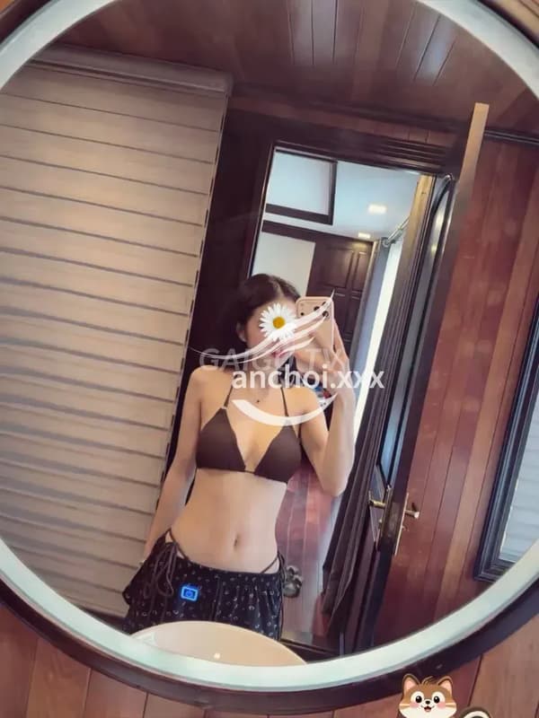 Diễm Hy mới về phục vụ nhiệt tình chu đáo như người yêu 3