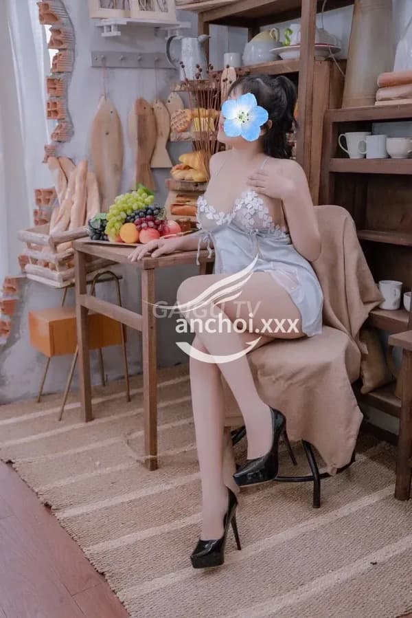 Hồng phục vụ nhiệt tình vui vẻ 4