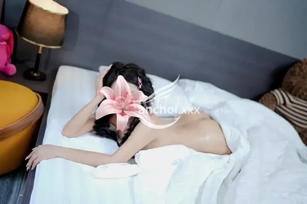 Cô Giáo da trắng ngọc, nhẹ nhàng tình cảm như người yêu 11