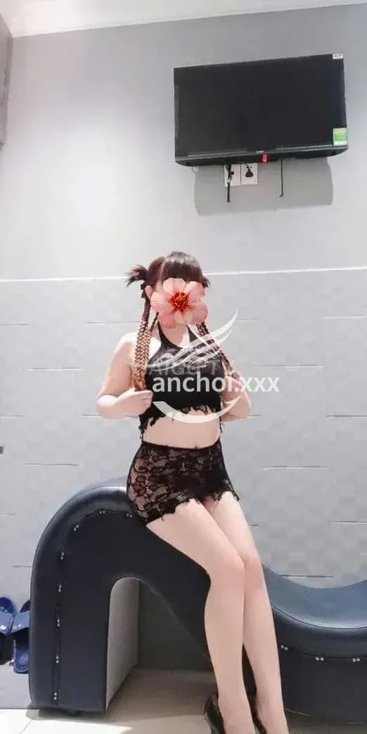 Hoài thu thần dâm 300k Dĩ An – BJ · Hôn môi · 32 tuổi 9