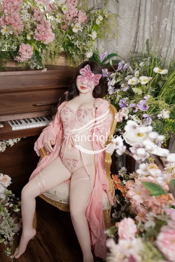 Linh linh baby girl mặt xinh vú to hàng Quận 10 điểm 10.0 – 500k/shot 2