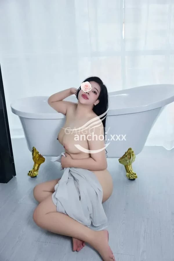 Kiều Anh Buôn Ma Thuột 400k ngọt ngào da trắng ngực to 20