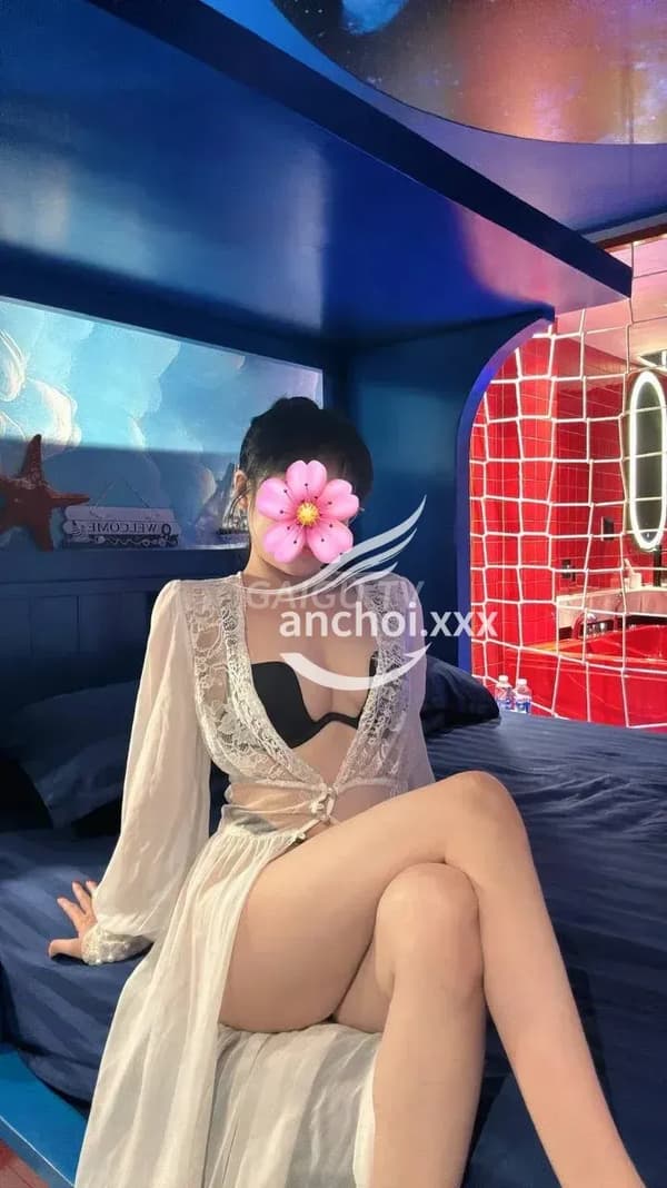 Quỳnh An em gái miền Tây dáng nhỏ vú real cực đẹp phục vụ nhiệt tình 7