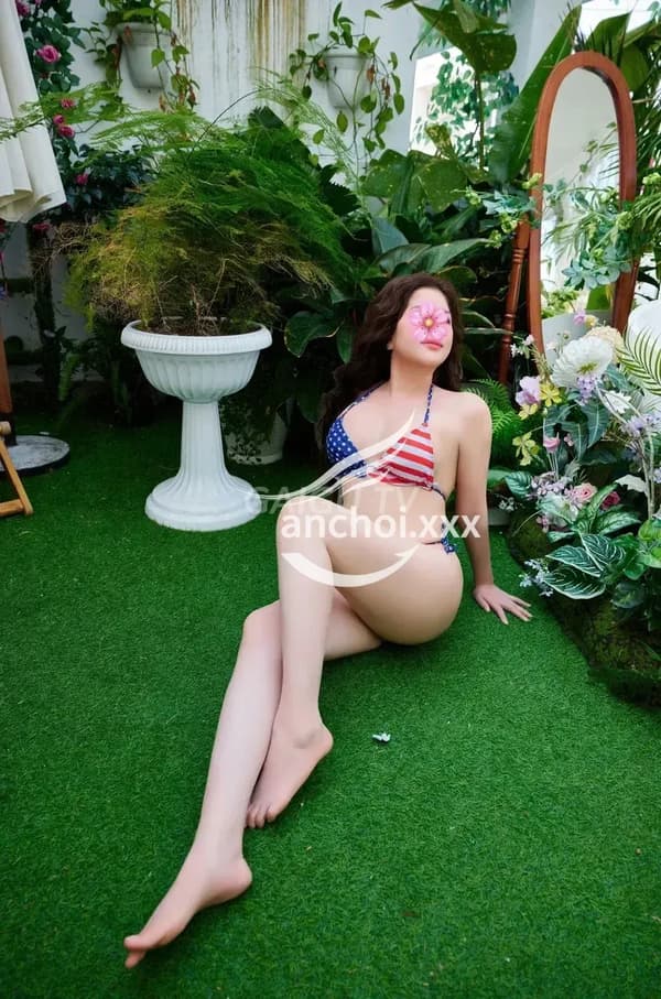 V I face xinh sang quý phái đường nét tây cực mê hoặc 15