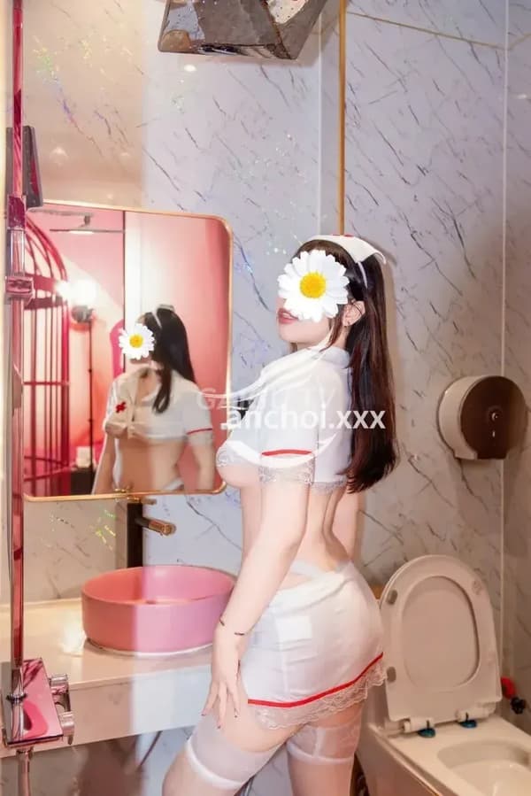 Mẫn Nhi ngực tròn mềm mại, mông cong gợi cảm phục vụ nhiệt tình 6