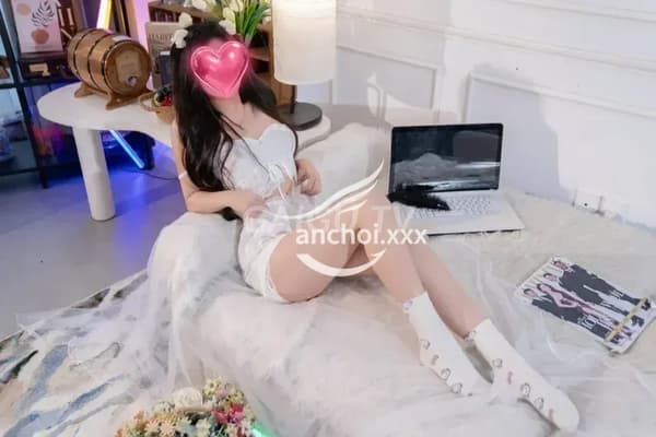 Thảo My xinh xắn nhiệt tình chiều khách như người yêu 11