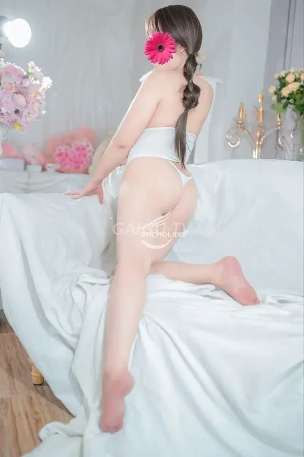 Hà Phuong xinh tươi dáng nóng bỏng rực lửa 3