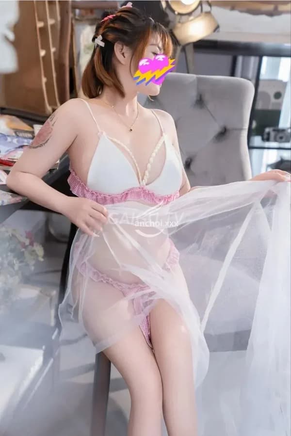 BÉ MIU MẶT XINH NHƯ BÚP BÊ 400k Bến Lức – BJ · HJ · 26 tuổi 11