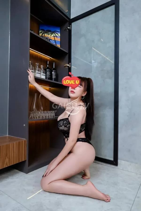 Băng Tâm xinh trẻ trung nhẹ nhàng chiều khách rất tình cảm 8