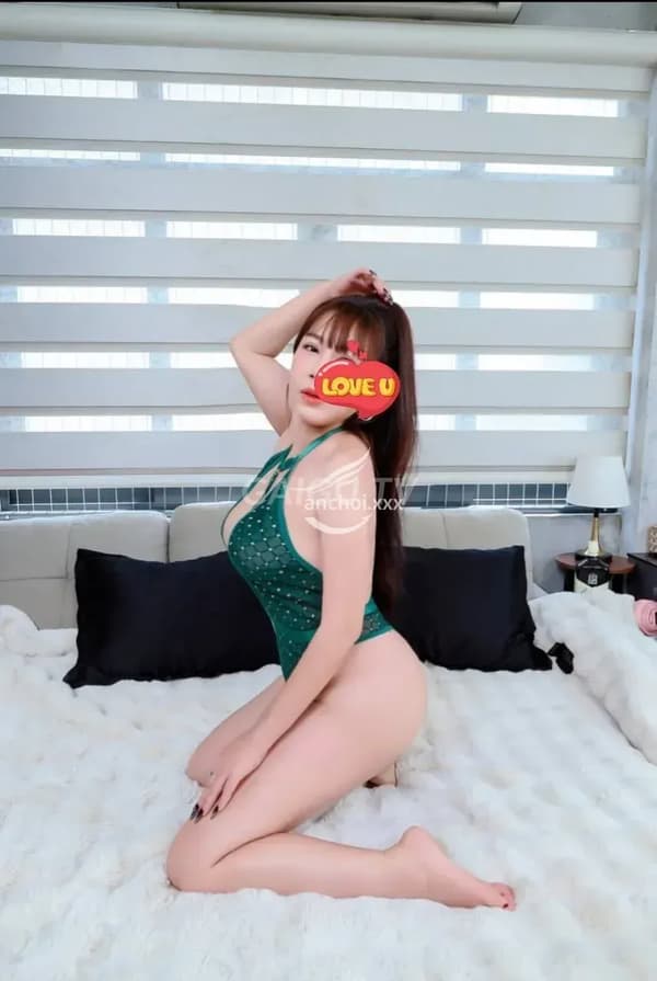 Băng Tâm xinh trẻ trung nhẹ nhàng chiều khách rất tình cảm 9